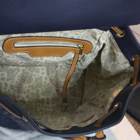 Backpack - Picture 6 of 8